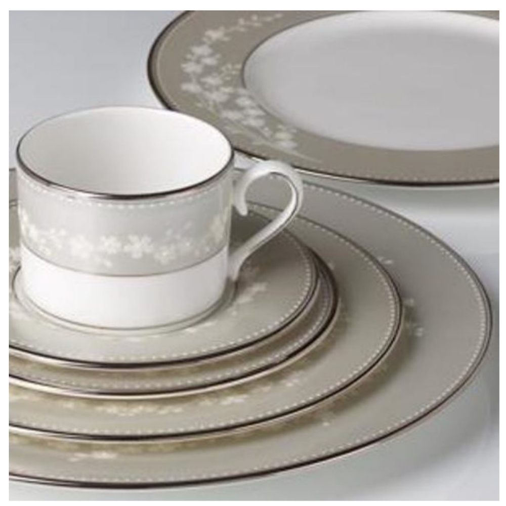 New! Lenox Bellina Bone China Dinnerware With Platinum Trim